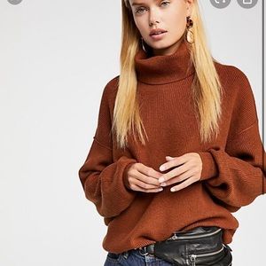 Free People Turtleneck sweater Brown NWT, sz M